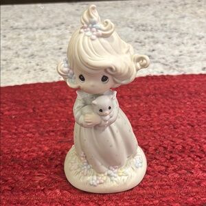 Charming Ivory Figurine